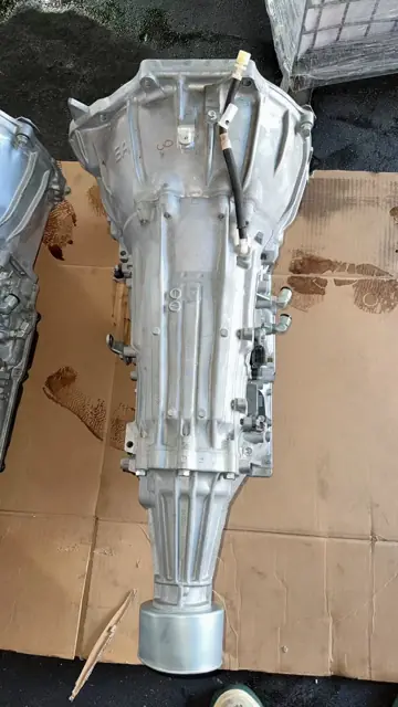 Rear-wheel-drive transmission assembly